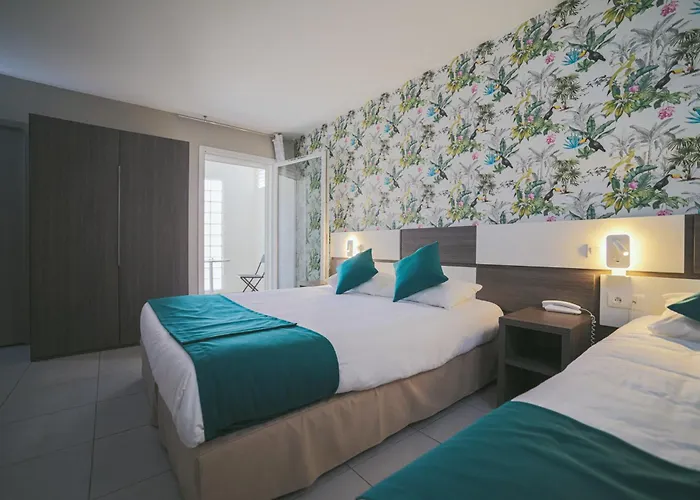 Holidays & Work Hotel