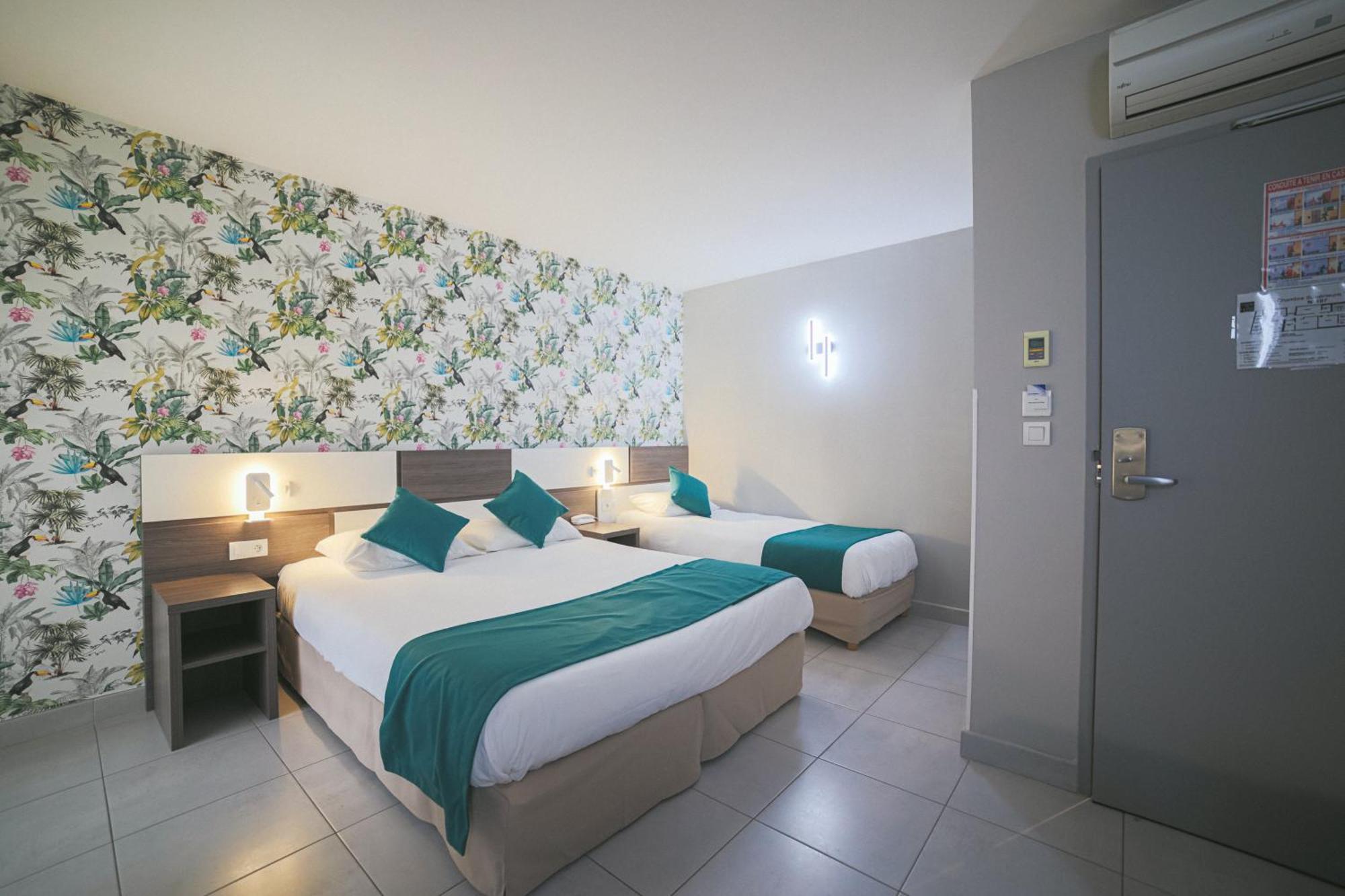 Hotel Holidays & Work Hotel Sanary-sur-Mer