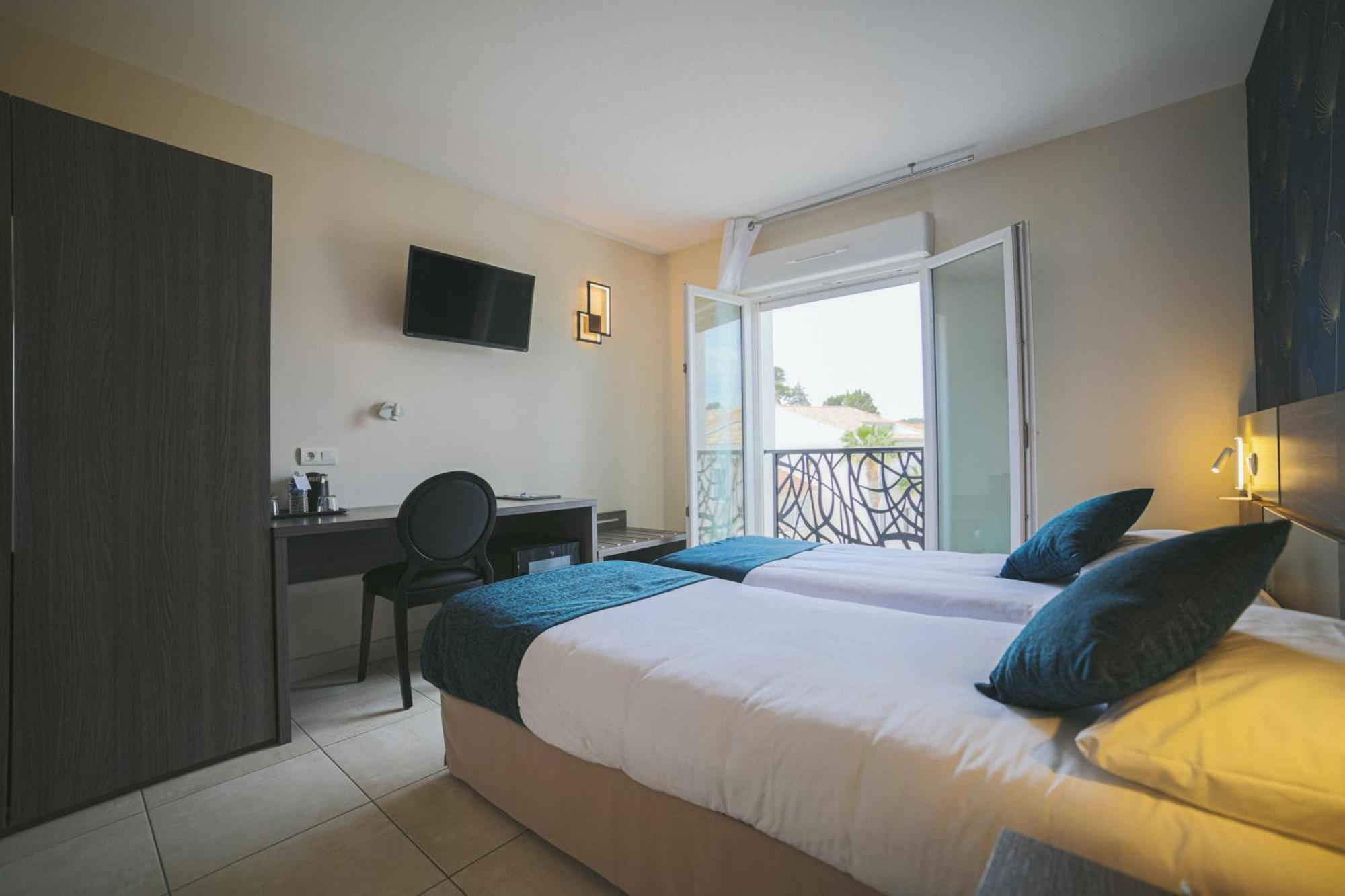 Holidays & Work Hotel Sanary-sur-Mer