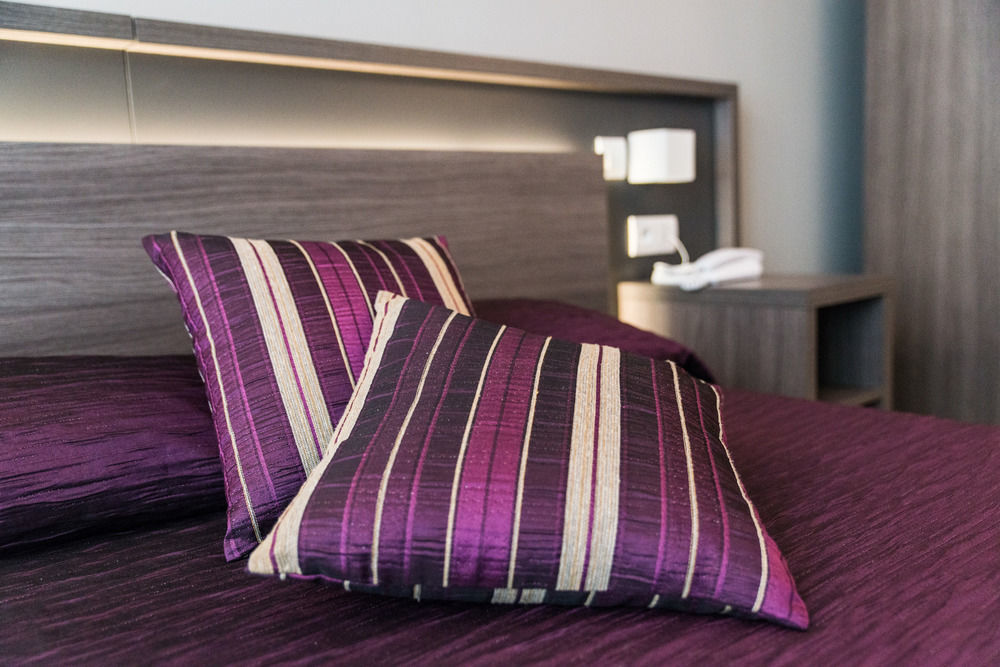Hotel Holidays & Work Hotel Sanary-sur-Mer